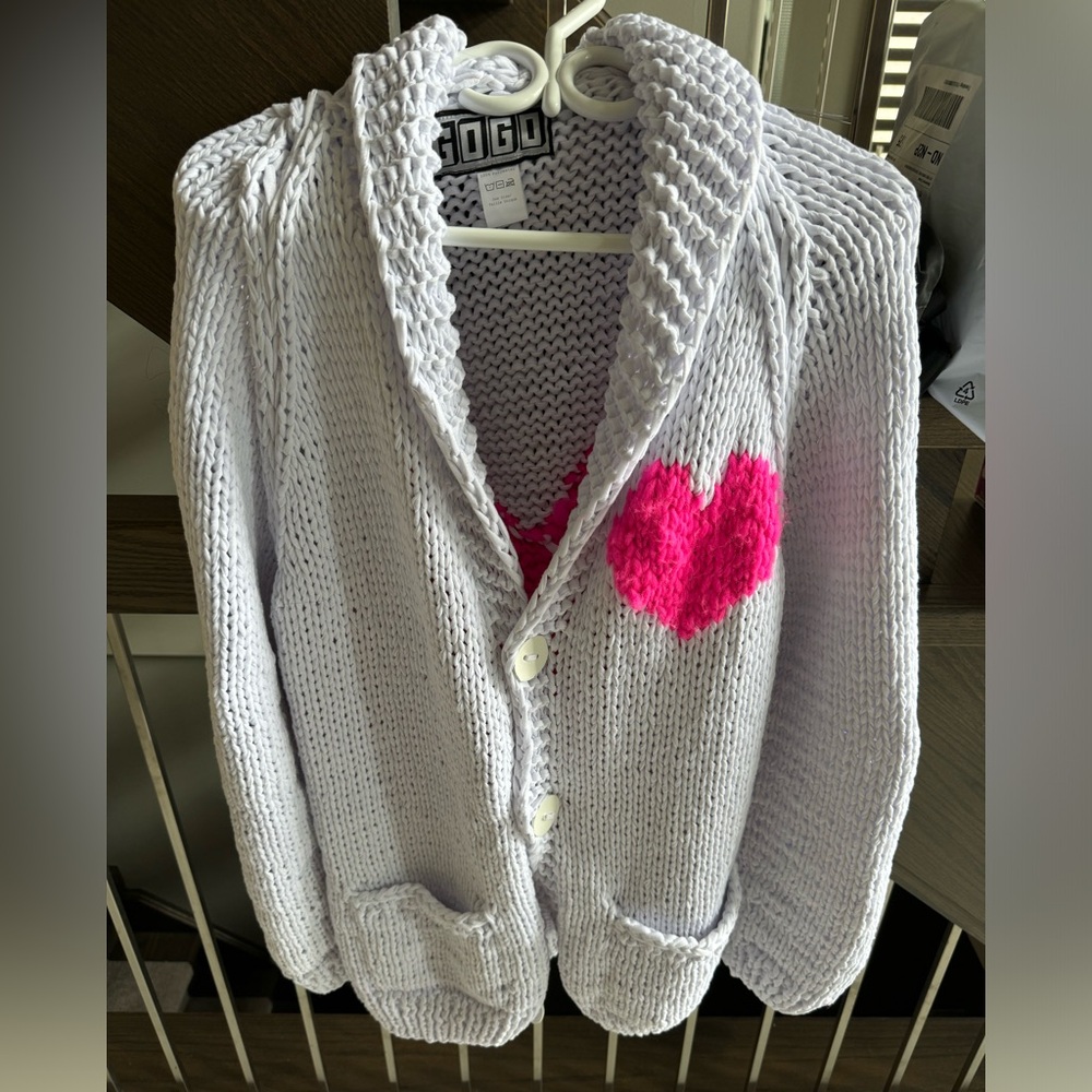 Gogo sweater